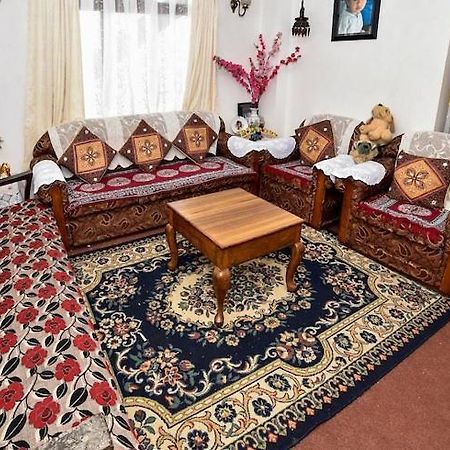 Himalayan Inn Homestay דרג'ילינג מראה חיצוני תמונה